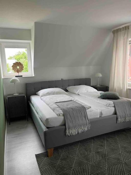 Hafenfewo - Urlaub Direkt Am Wasser Apartment Weener